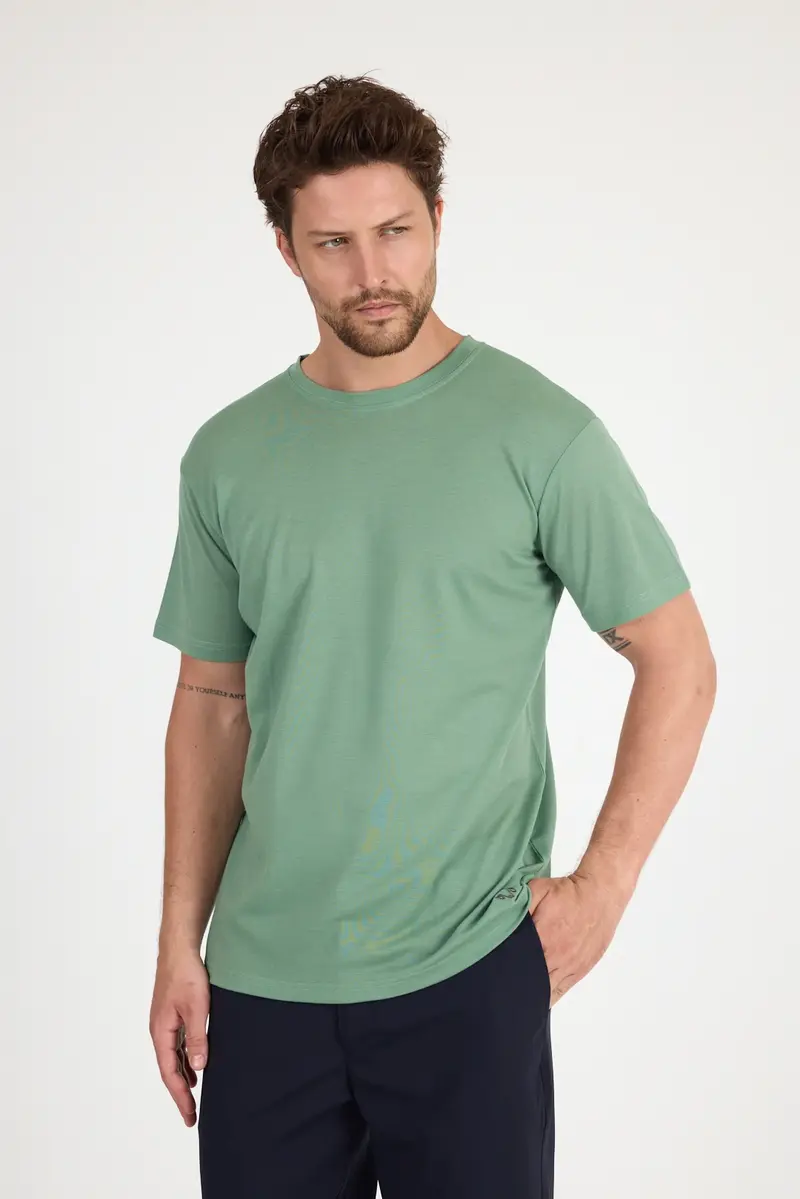 13.06.2025_CAPTURESTUDIO_TBERK_2322-ezgif.com-resize Merino wool t-shirt ανδρικό για ταξίδι, πεζοπορία και καθημερινή χρήση