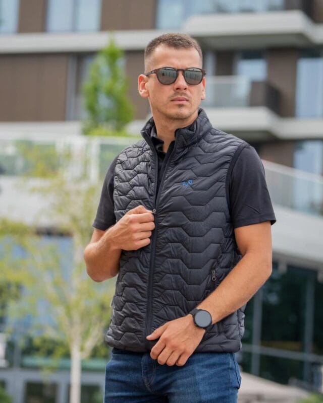 Ανδρικό γιλέκο casual: Άνεση και στιλ σε κάθε στιγμή